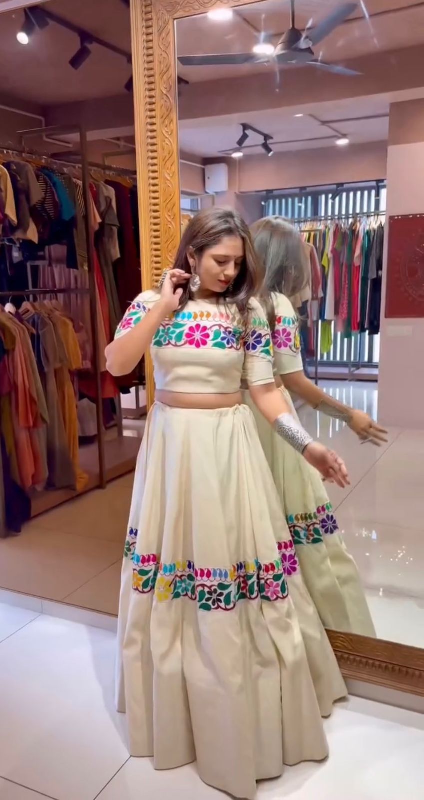 AD 211 White Kora Cotton Lehenga Choli erfect for Wedding, Party, Haldi, Traditional Day, Makar Sankranti – . Special Price ₹2049. Delivery 4-6 Working | Bollywood Lehenga, Creative Lehenga, Designer Lehenga, Embroidered Lehenga, Lehenga, Party Wear Lehenga