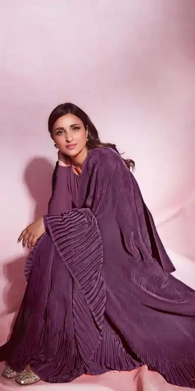BT 1083 Purple Saree : Premium Chinon Silk Work : Dazzling Pleating Work Casual, Party Wear, Wedding Parineeti Chopra Pleated Saree @1499/- | Bollywood Sarees, Creative Sarees, Designer Sarees, Embroidered Sarees, Party Wear Sarees, Sarees