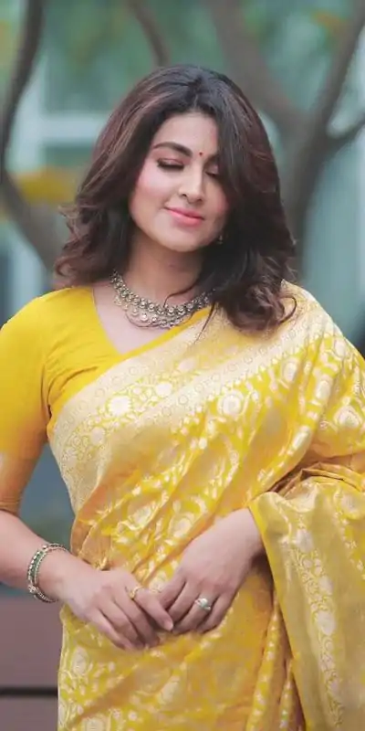 DDF Yellow Zalar Color Banarasi Soft Silk Ordinary Design Saree Casual, Party Wear, Wedding, Events, Etc. Expected Delivery 4-6 Working Days 1399/- | Bollywood Sarees, Creative Sarees, Designer Sarees, Embroidered Sarees, Ethnic Saree, Modern Digital sarees, Party Wear Sarees, Sarees