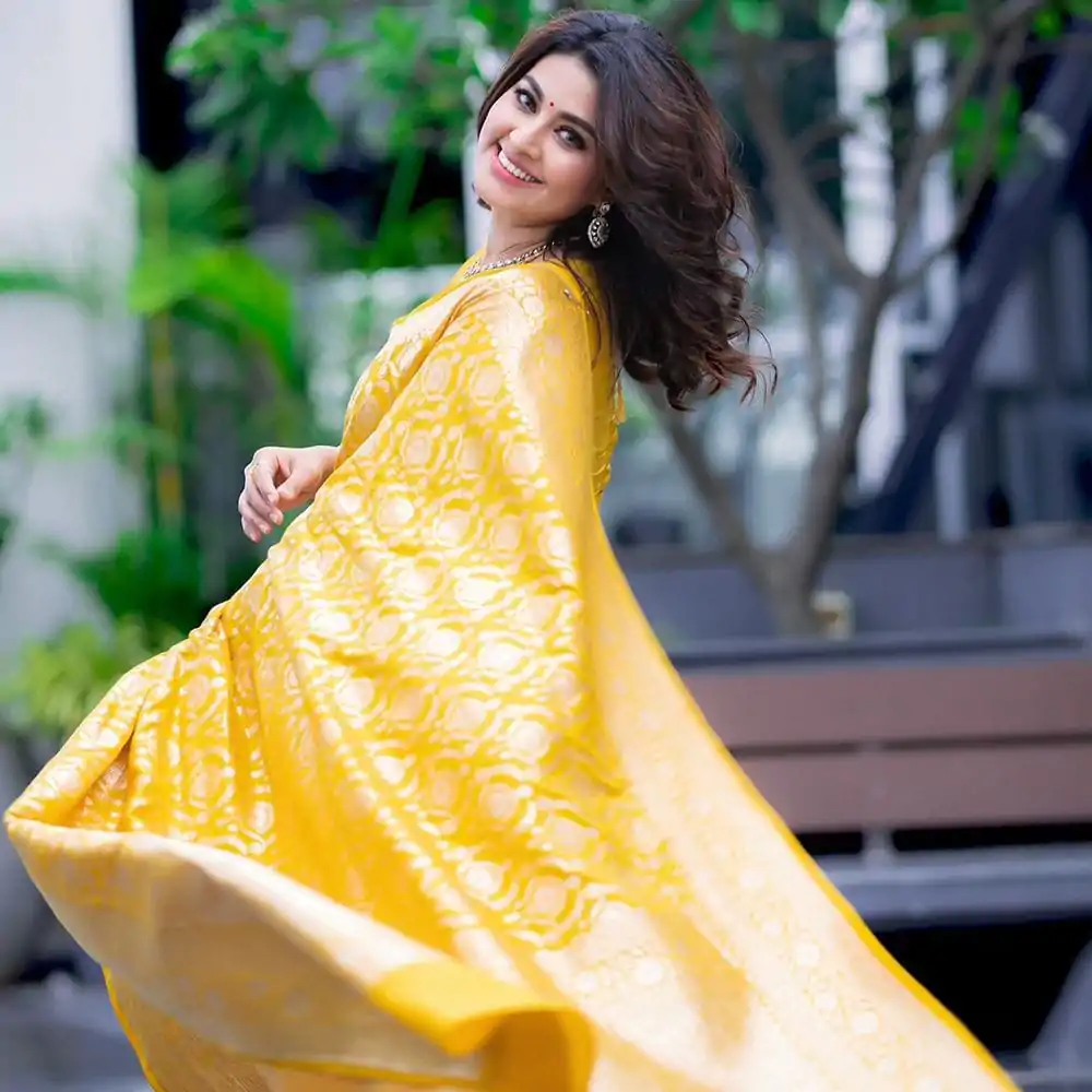 DDF Yellow Zalar Color Banarasi Soft Silk Ordinary Design Saree Casual, Party Wear, Wedding, Events, Etc. Expected Delivery 4-6 Working Days 1399/- | Bollywood Sarees, Creative Sarees, Designer Sarees, Embroidered Sarees, Ethnic Saree, Modern Digital sarees, Party Wear Sarees, Sarees