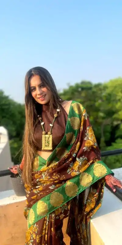 JR 471 Coffee Color Printed Manipuri Silk Saree Casual, Party Wear, Wedding, Events Etc. Expected Delivery 4-6 Working Days 1249/- | Bollywood Sarees, Creative Sarees, Designer Sarees, Embroidered Sarees, Ethnic Saree, Modern Digital sarees, Party Wear Sarees, Sarees