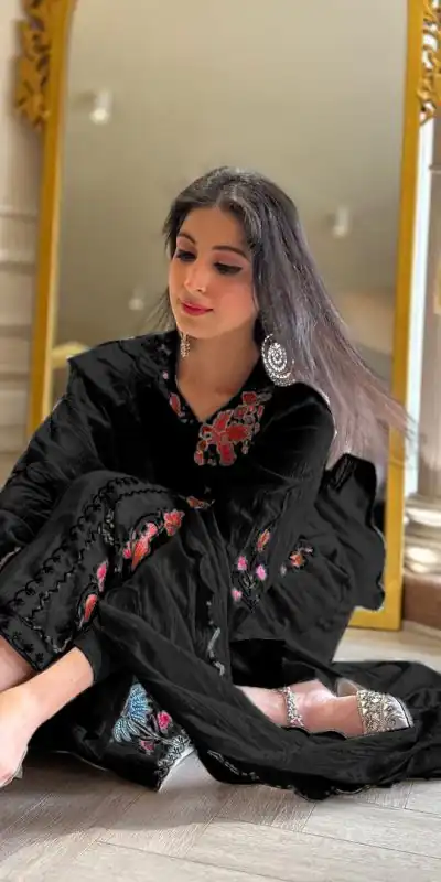 AD118 Black Color Georgette Embroidery Work Salwar Suit Casual, Wedding, Festive, Events Etc. Expected Delivery 4-6 Working Days @1950/- | Jump Suits, Casual Suits, Creative suits, Designer Suits, Palazzo Suits, Party Wear Suits, Salwar suit, Straight Suits