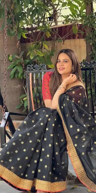 JR 502 Black Color Heavy Cotton Zequerd Butti Saree Casual, Party Wear, Wedding, Events Etc. Expected Delivery 4-6 Working Days 1499/- | Bollywood Sarees, Creative Sarees, Designer Sarees, Embroidered Sarees, Ethnic Saree, Modern Digital sarees, Party Wear Sarees, Sarees