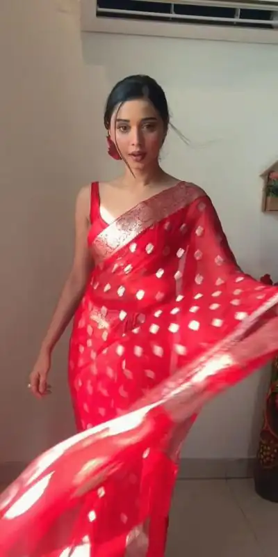 KP 5038 Red Color Soft Cotton Silk Golden Weaving Work Saree Casual, Party Wear, Wedding, Events Etc. Expected Delivery 4-6 Working Days @1549/- | Bollywood Sarees, Creative Sarees, Designer Sarees, Embroidered Sarees, Ethnic Saree, Modern Digital sarees, Party Wear Sarees, Sarees