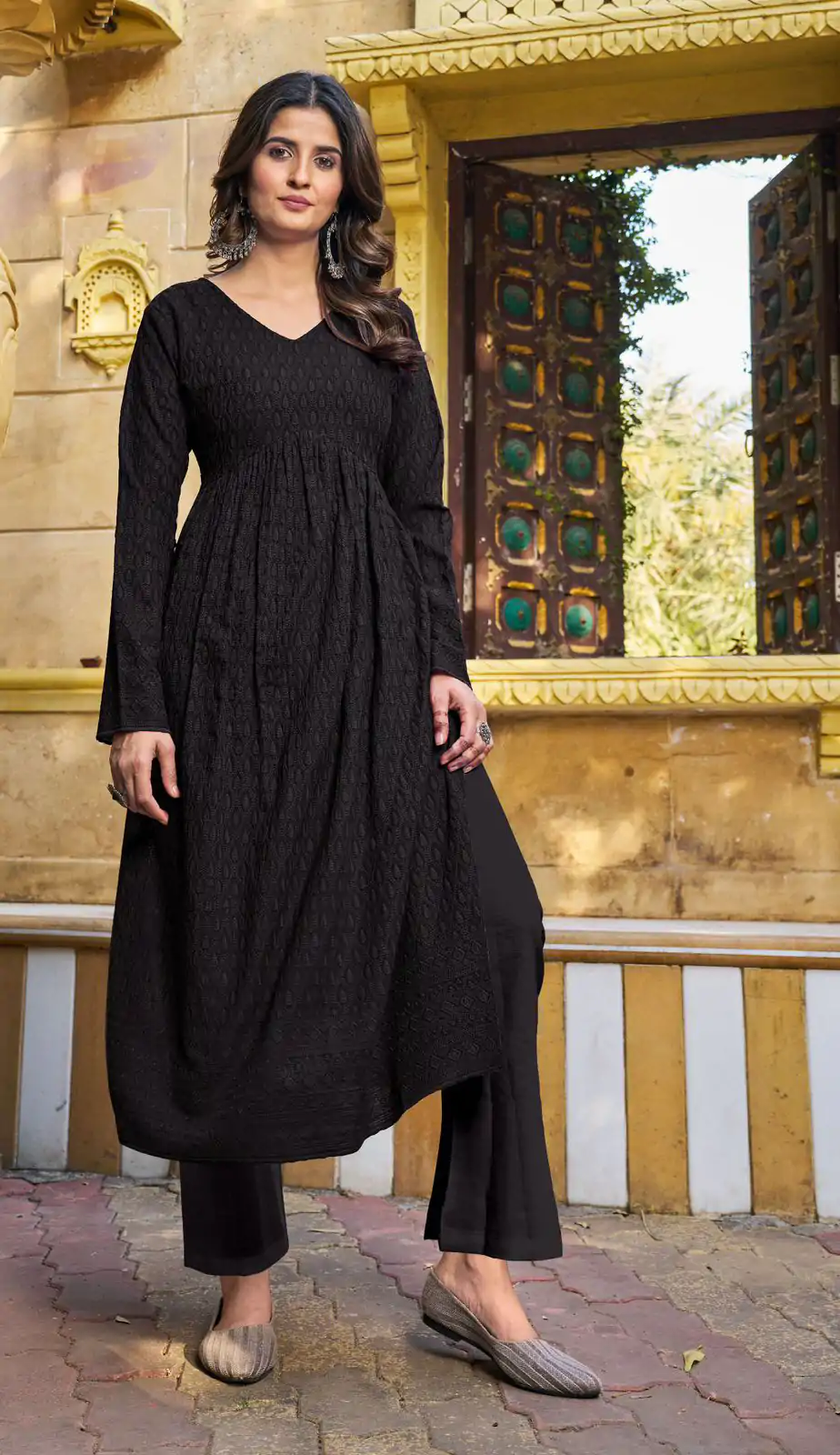 INLI  Schiffli Black Color Heavy Rayon with Schiffli Work Kurti Casual, Wedding, Party, Festive, Events Etc. Expected Delivery 4-6 Working Days @1699/- | Bollywood Kurti, Creative Kurtis, Designer Kurti, Kurti, Party Wear Kurti, Selfie Kurti