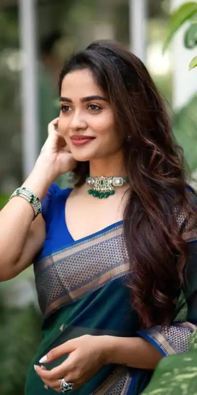 DDF Triveni Teal Blue Color Banarasi Soft Silk Ordinary Design Saree Casual, Party Wear, Wedding, Events Etc. Expected Delivery 4-6 Working Days 1499/- | Bollywood Sarees, Creative Sarees, Designer Sarees, Embroidered Sarees, Ethnic Saree, Modern Digital sarees, Party Wear Sarees, Sarees