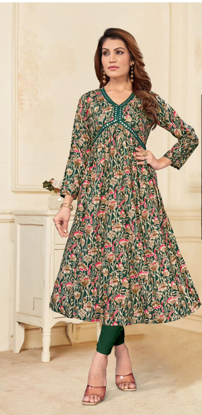 INLI  Alia Green Color Heavy Rayon Print with Foil Work Kurti Casual, Wedding, Party, Festive, Events Etc. Expected Delivery 4-6 Days @1299/- | Bollywood Kurti, Creative Kurtis, Designer Kurti, Kurti, Party Wear Kurti, Selfie Kurti