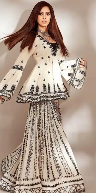 NSR 1139 White & Black Top : Heavy Georgette Top Work : Embroidery Work With Embroidered Bell Sleeve Party, Daily, Wedding, Events @ | Casual Suits, Creative suits, Designer Suits, Palazzo Suits, Party Wear Suits, Salwar suit, Straight Suits