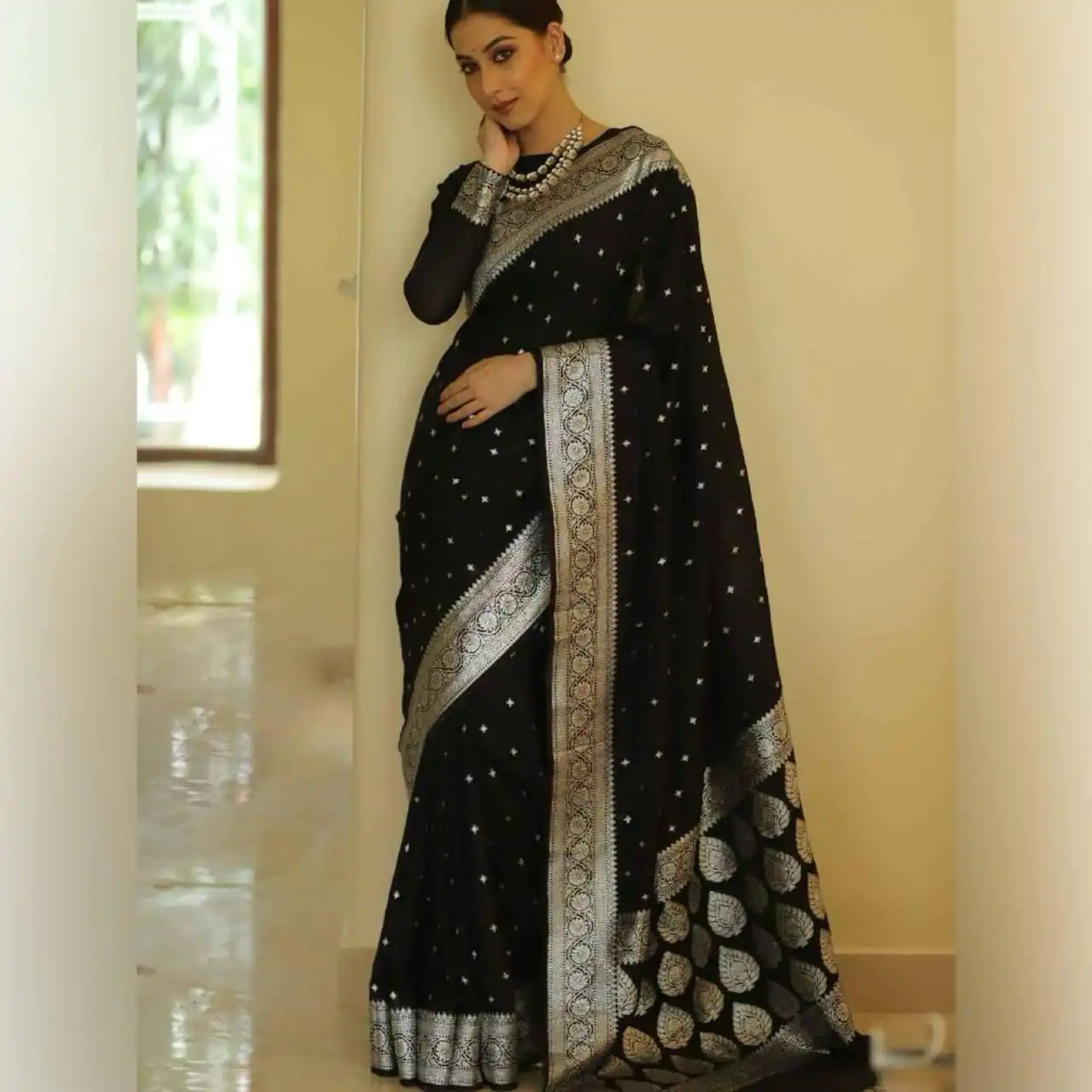 KP 5064 Black Color Soft Lichi Silk Cloth Beautiful Rich Pallu Saree Casual, Party Wear, Wedding, Events Etc.   Expected Delivery 4-6 Working Days @ 1399/- | Bollywood Sarees, Creative Sarees, Designer Sarees, Embroidered Sarees, Ethnic Saree, Modern Digital sarees, Party Wear Sarees, Sarees