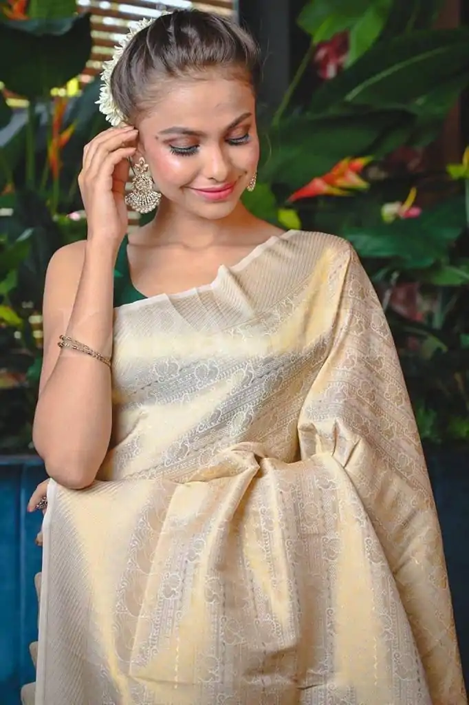 KP 5054 White Color Soft Lichi Silk Jacquard Rich Pallu Saree Casual, Party Wear, Wedding, Events Etc. Expected Delivery 4-6 Working Days @1349/- | Bollywood Sarees, Creative Sarees, Designer Sarees, Embroidered Sarees, Ethnic Saree, Modern Digital sarees, Party Wear Sarees, Sarees
