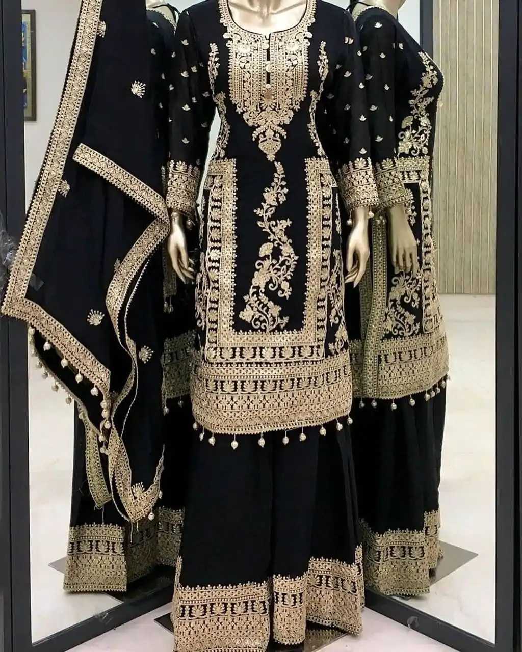 SRK 5146 Black Color Pure Chinnon Silk Embroidery Coding Dori Salwar Suit Wedding, Party, Festive, Events Expected Delivery 4-6 Working Days @ 2199/- | Jump Suits, Casual Suits, Creative suits, Designer Suits, Palazzo Suits, Party Wear Suits, Patiala Suits, Salwar suit, Straight Suits