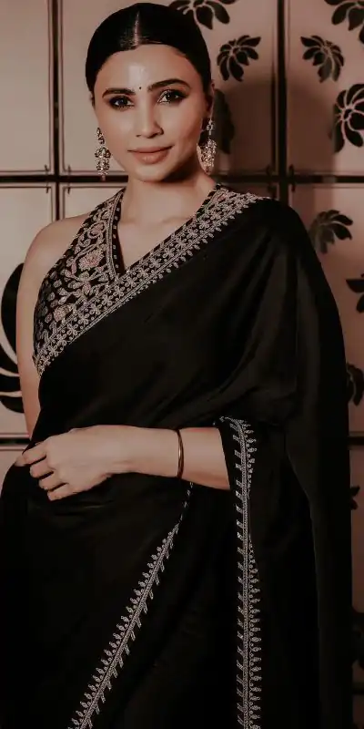 KD 463 Black Color Satin Silk Thread & Sequence Work Saree Casual, Party, Wedding, Festive, Events Etc. Expected Delivery 4-6 Working Days @1749/- Only | Bollywood Sarees, Creative Sarees, Designer Sarees, Embroidered Sarees, Ethnic Saree, Modern Digital sarees, Party Wear Sarees, Sarees