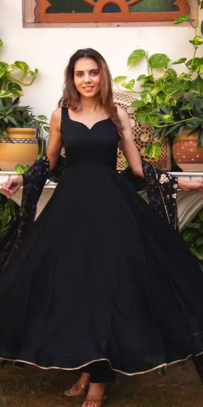 SRK 5128 Black Color Heavy Faux Georgette With Fully Flair Salwar Suit Wedding, Party, Festive, Events Expected Delivery 4-6 Working Days @ 1899/- | Jump Suits, Casual Suits, Creative suits, Designer Suits, Palazzo Suits, Party Wear Suits, Patiala Suits, Salwar suit, Straight Suits
