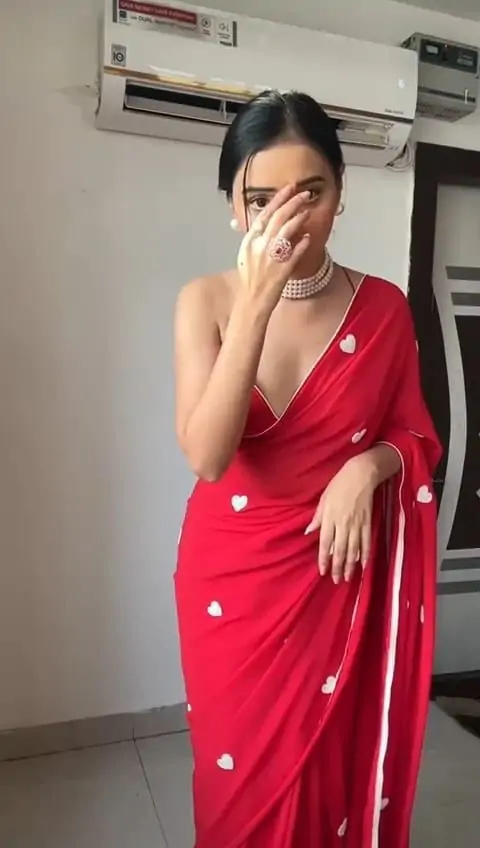 DDH LOVING Red  Color Georgette With Hart Gmathi Work Saree Events Casual, Wedding, Festive, Events Etc. Expected Delivery  4-6 Working Days @1499/- | Bollywood Sarees, Creative Sarees, Designer Sarees, Embroidered Sarees, Ethnic Saree, Modern Digital sarees, Party Wear Sarees, Sarees