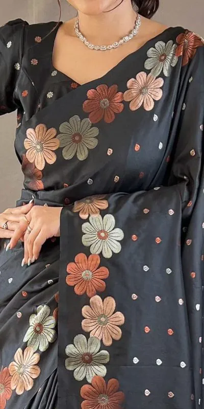 DDF 127 Black Color Soft Lichi Silk Ordinary Design Rich Pallu Saree Casual, Party Wear, Events, Festivals Etc. Expected Delivery 4-6 Working Days 1499/- | Bollywood Sarees, Creative Sarees, Designer Sarees, Embroidered Sarees, Ethnic Saree, Modern Digital sarees, Party Wear Sarees, Sarees