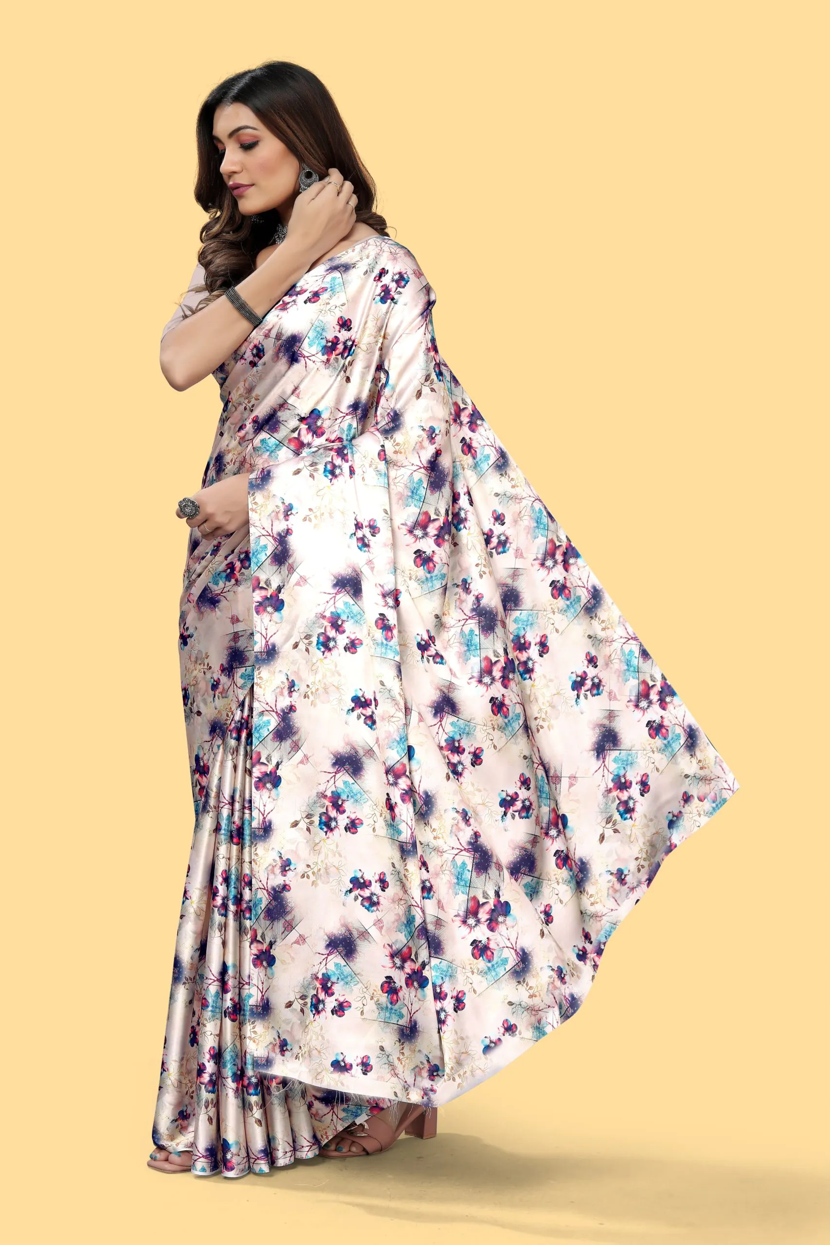 Veechis 4D Purple Color Heavy Devsena Soft Silk Beautiful Digital Printed Saree Casual, Party Festive, Events. Expected Delivery 4-6 Working Days @1499 | Bollywood Sarees, Creative Sarees, Designer Sarees, Embroidered Sarees, Modern Digital sarees, Party Wear Sarees, Sarees