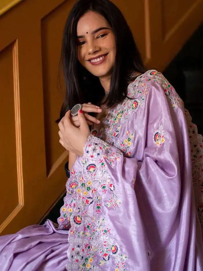ST 328 Violet Color Vichitra Silk Cotton Embroidery Work Saree Casual, Wedding, Party, Festive, Events Etc. Expected Delivery 4-6 Working Days @1999/- | Bollywood Sarees, Creative Sarees, Designer Sarees, Embroidered Sarees, Ethnic Saree, Modern Digital sarees, Party Wear Sarees, Sarees
