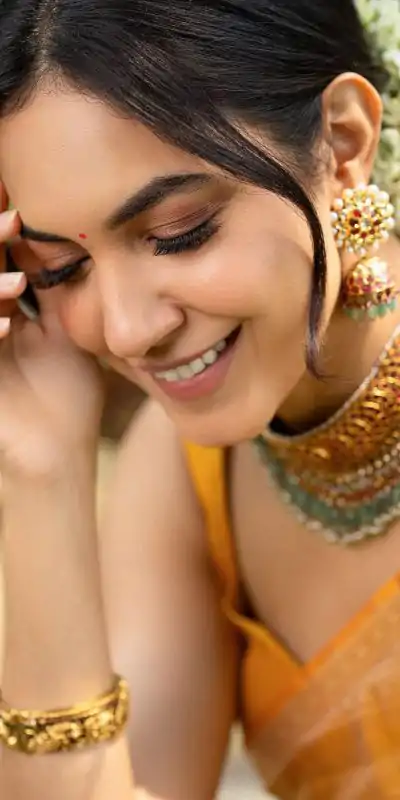 KP 5068 Golden Color Soft Lichi Silk Cloth Beautiful Rich Pallu Saree Casual, Party, Wedding, Festive, Events Etc.  Expected Delivery  4-6 Working Days @1449/ | Bollywood Sarees, Creative Sarees, Designer Sarees, Embroidered Sarees, Ethnic Saree, Modern Digital sarees, Party Wear Sarees, Sarees