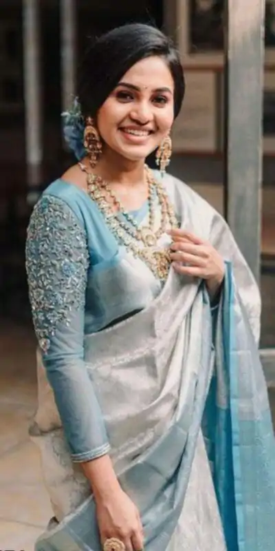 ES 8161 Silver Color Soft Lichi Silk Butti Work Saree Casual, Wedding, Party, Festive, Events Etc. Expected Delivery 4-6 Working Days @1499/- | Bollywood Sarees, Creative Sarees, Designer Sarees, Embroidered Sarees, Ethnic Saree, Modern Digital sarees, Party Wear Sarees, Sarees