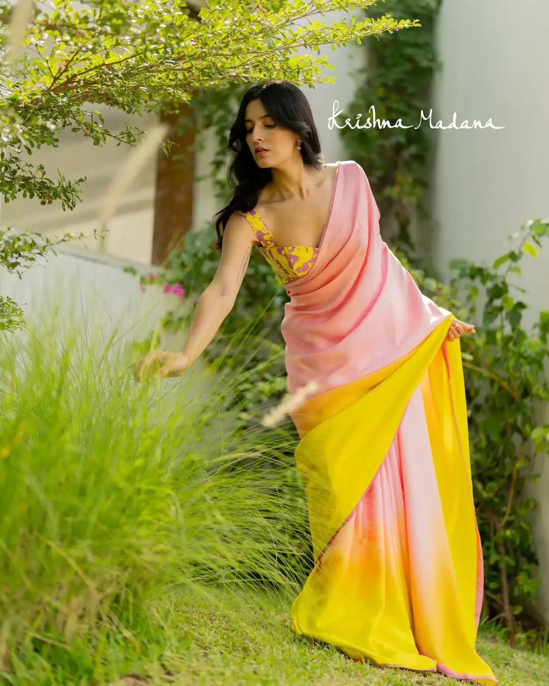 JM Krishna Madana Light Pink Color Satin Silk Blouse Digital Print Saree, Party Wear, Events, Festivals Expected Delivery 4-6 Working Days 1549/- | Bollywood Sarees, Creative Sarees, Designer Sarees, Embroidered Sarees, Ethnic Saree, Modern Digital sarees, Party Wear Sarees, Sarees