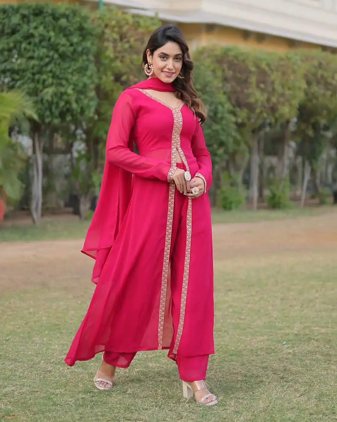 VLM 136 Pink Color Georgette Embroidery Sequence Salwar Suit Wedding, Party, Festive, Events Expected Delivery 4-6 Working Days @ 1699/- Only | Casual Suits, Creative suits, Designer Suits, Party Wear Suits, Salwar suit, Straight Suits