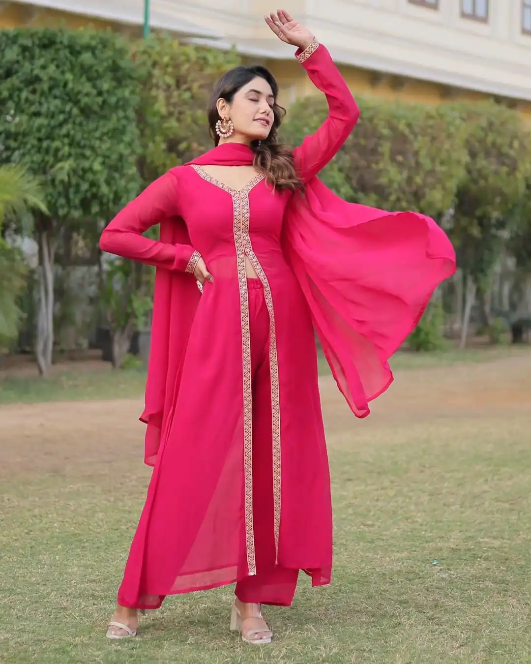 VLM 136 Pink Color Georgette Embroidery Sequence Salwar Suit Wedding, Party, Festive, Events Expected Delivery 4-6 Working Days @ 1699/- Only | Casual Suits, Creative suits, Designer Suits, Party Wear Suits, Salwar suit, Straight Suits