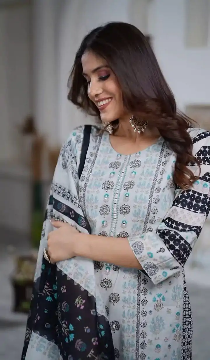DC G54 White Color Maslin Digital Printed Hand Work Salwar Suit Casual, Wedding, Party, Festive, Events Etc. Expected Delivery 4-6 Working Days @1799/- | Casual Suits, Creative suits, Designer Suits, Palazzo Suits, Party Wear Suits, Patiala Suits, Salwar suit, Straight Suits