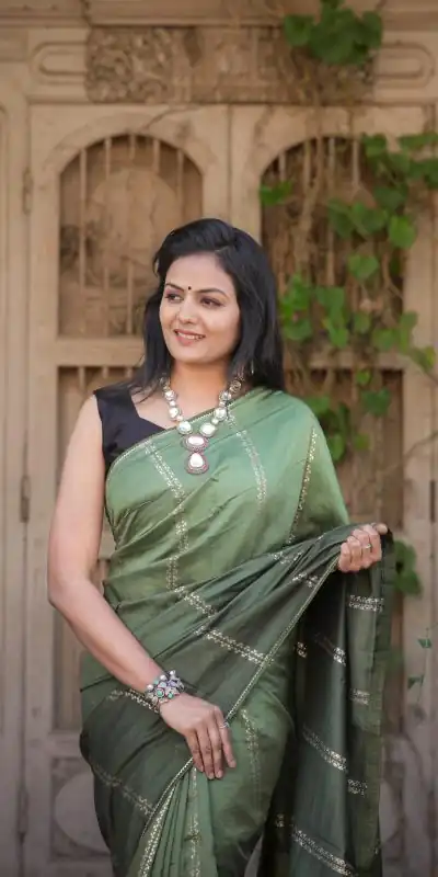 GK Viscos Green Color Viscos cotton Beautiful Rich Pallu All Over Saree Events Casual Wedding Festive . Expected Delivery  4-6 Working Days @1899 /- | Bollywood Sarees, Creative Sarees, Designer Sarees, Embroidered Sarees, Ethnic Saree, Modern Digital sarees, Party Wear Sarees, Sarees