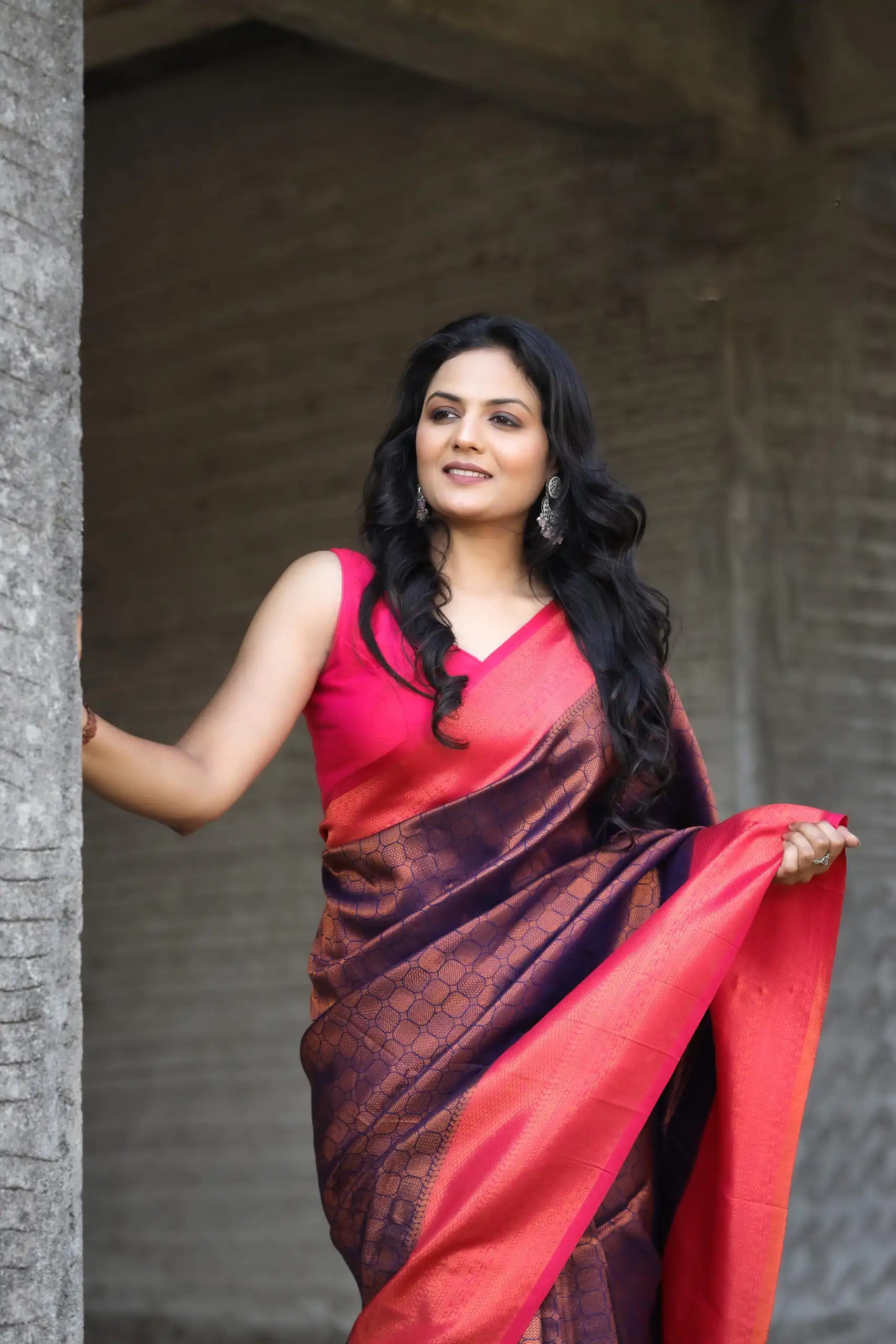 GK Kubera Navy Blue Color Soft Silk Beautiful Rich Pallu All Over Saree Events Casual Wedding Festive . Expected Delivery 4-6 Working Days @1999/- | Bollywood Sarees, Creative Sarees, Designer Sarees, Embroidered Sarees, Ethnic Saree, Modern Digital sarees, Party Wear Sarees, Sarees