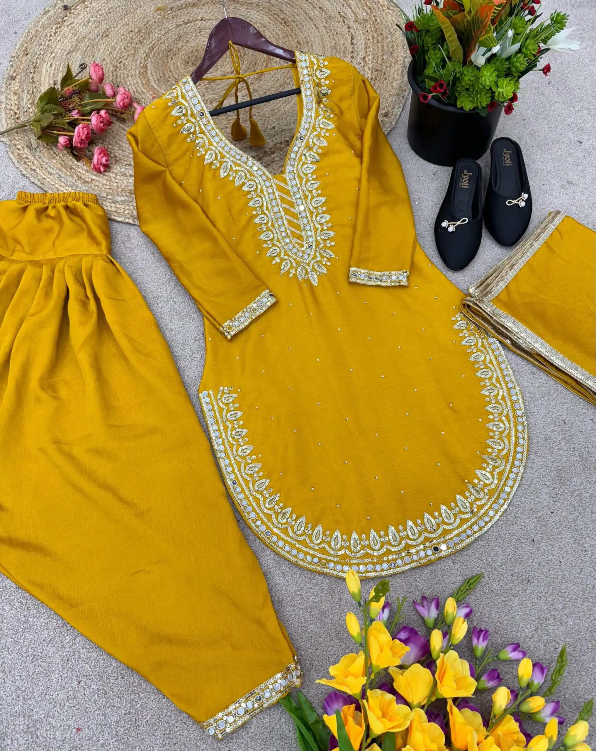 SRK 5138 Yellow Color Pure Chinnon Embroidery Diamond Salwar Suit Wedding, Party, Festive, Events Expected Delivery 4-6 Working Days @ 1949/- | Jump Suits, Casual Suits, Creative suits, Designer Suits, Palazzo Suits, Party Wear Suits, Patiala Suits, Salwar suit, Straight Suits