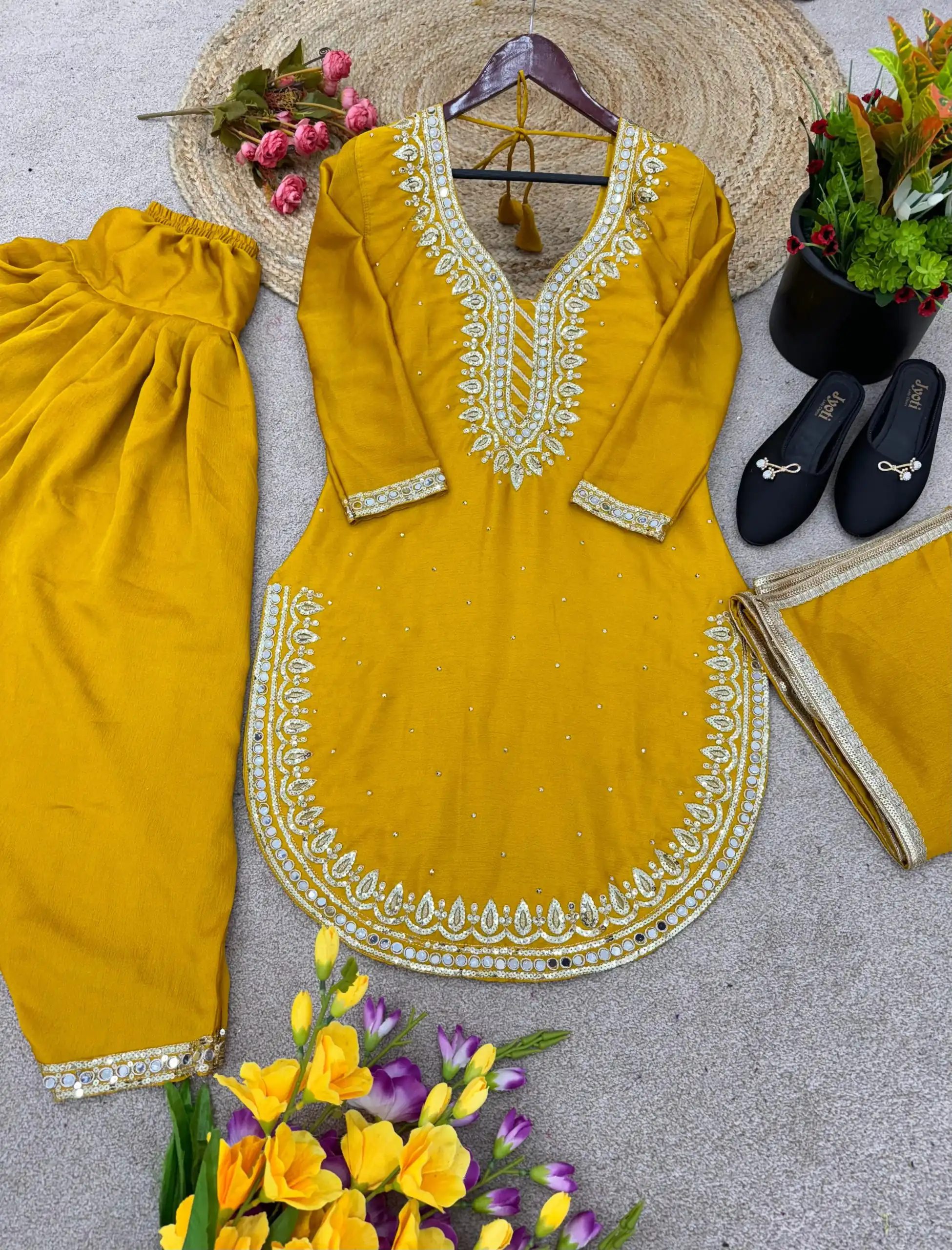 SRK 5138 Yellow Color Pure Chinnon Embroidery Diamond Salwar Suit Wedding, Party, Festive, Events Expected Delivery 4-6 Working Days @ 1949/- | Jump Suits, Casual Suits, Creative suits, Designer Suits, Palazzo Suits, Party Wear Suits, Patiala Suits, Salwar suit, Straight Suits