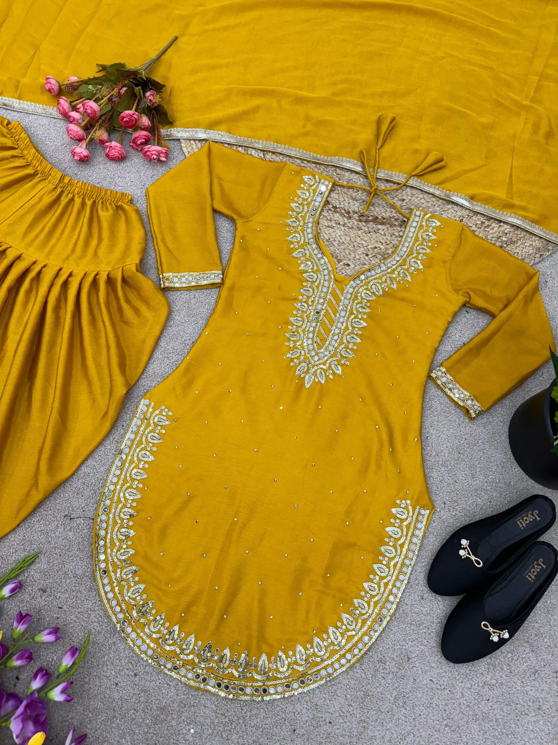 SRK 5138 Yellow Color Pure Chinnon Embroidery Diamond Salwar Suit Wedding, Party, Festive, Events Expected Delivery 4-6 Working Days @ 1949/- | Jump Suits, Casual Suits, Creative suits, Designer Suits, Palazzo Suits, Party Wear Suits, Patiala Suits, Salwar suit, Straight Suits