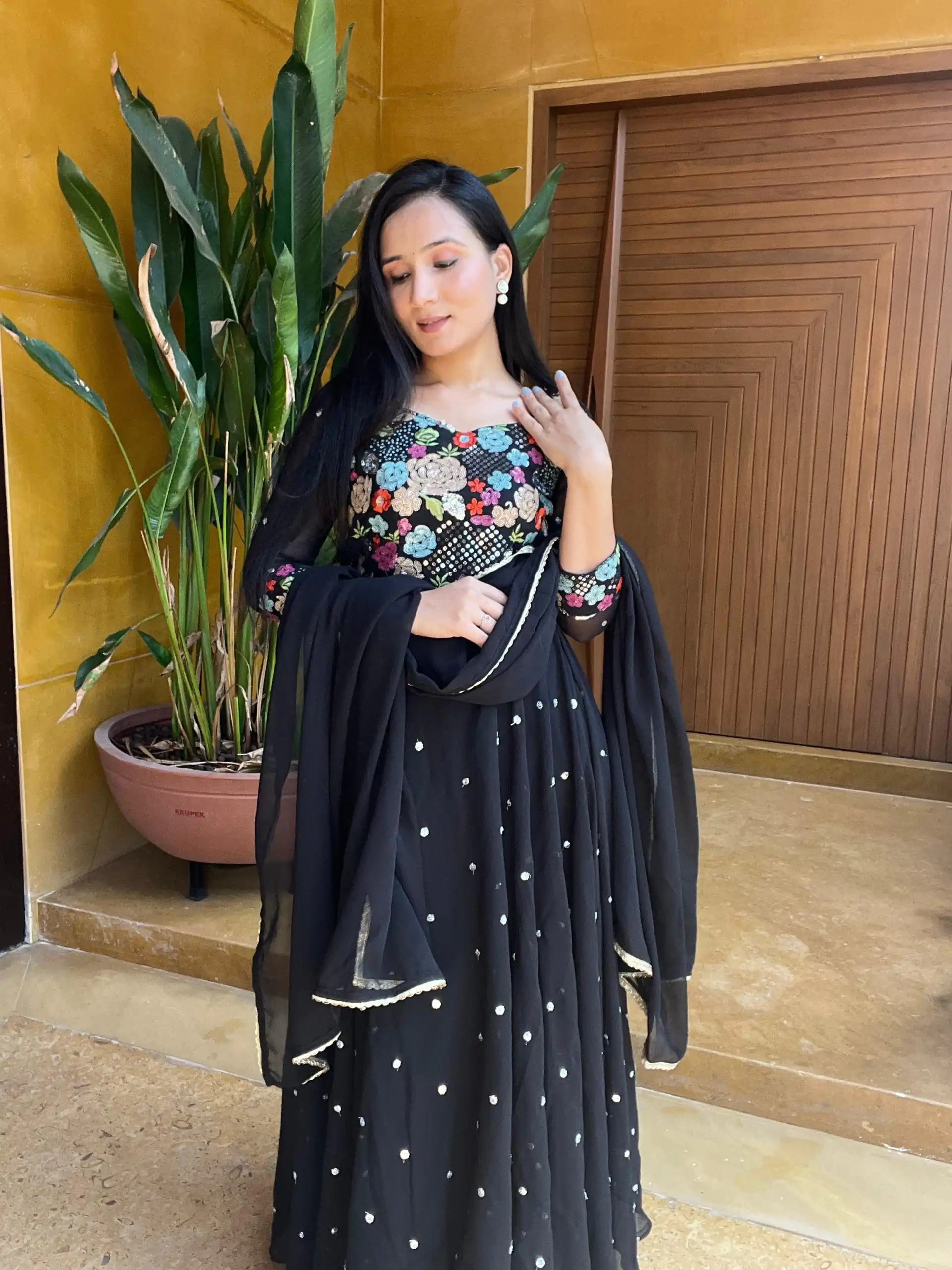   Ram 007 Black Color Fox Georgette Embroidery Lace Work Gown Casual, Wedding, Party, Festive, Events Etc. Expected Delivery 4-6 Working Days @2049/- | Bollywood Gowns, Creative Gowns, Designer Gowns, Embroidered Gowns, Gowns, Party Wear Gowns