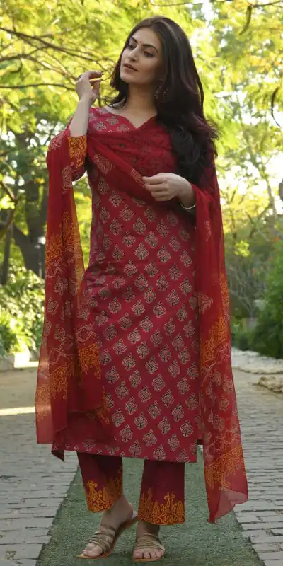 DDH BERRY MAROON Color Viscose Cotton Printed Work Salwar Suit Casual, Party, Wedding, Festive, Events Etc. Expected Delivery 4-6 Working Days @1549/- | Casual Suits, Creative suits, Designer Suits, Palazzo Suits, Party Wear Suits, Patiala Suits, Salwar suit, Straight Suits