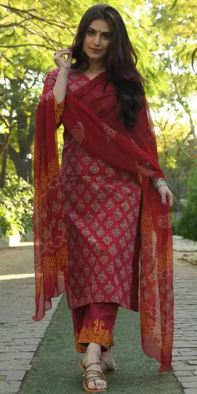 DDH BERRY MAROON Color Viscose Cotton Printed Work Salwar Suit Casual, Party, Wedding, Festive, Events Etc. Expected Delivery 4-6 Working Days @1549/- | Casual Suits, Creative suits, Designer Suits, Palazzo Suits, Party Wear Suits, Patiala Suits, Salwar suit, Straight Suits