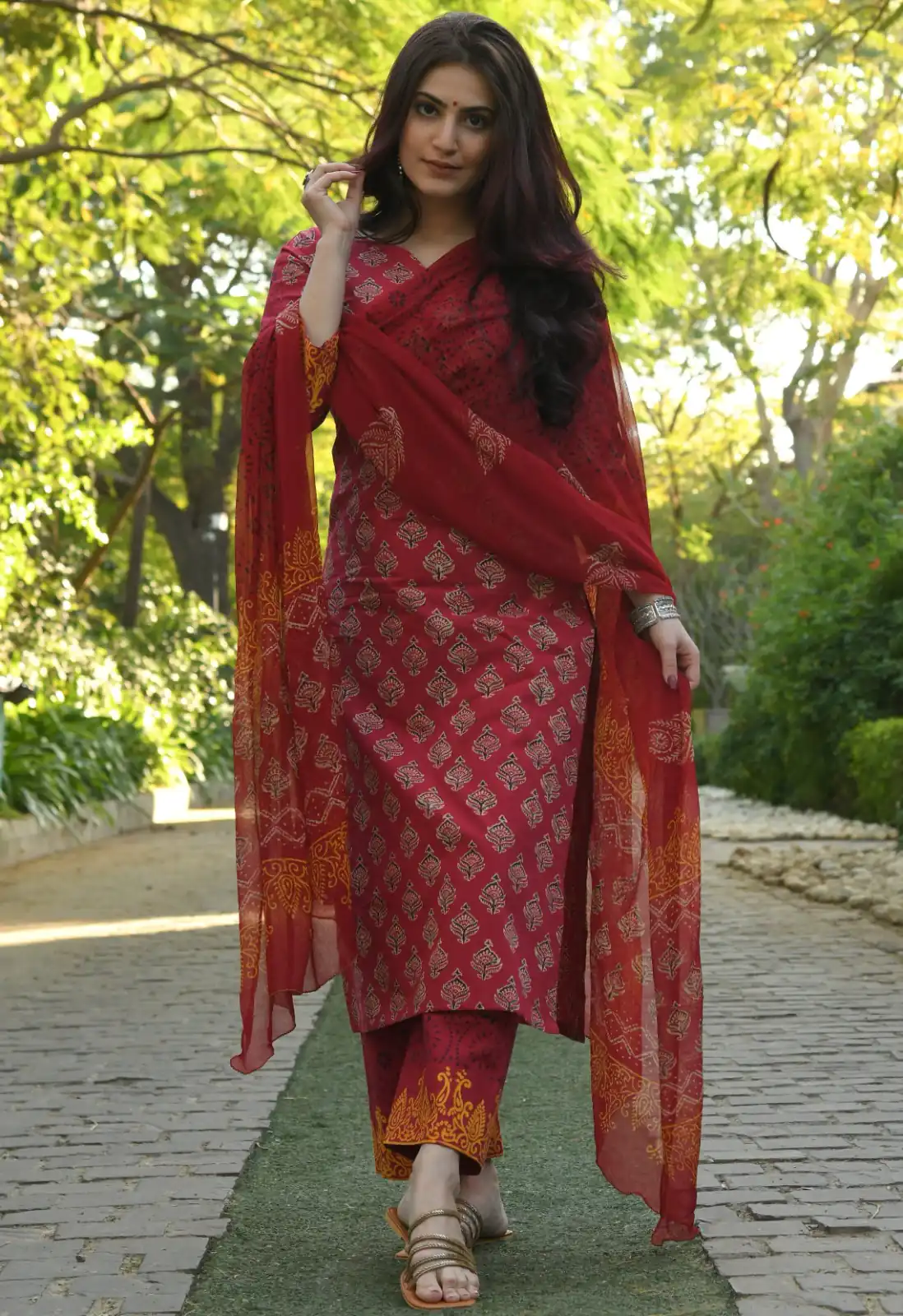 DDH BERRY MAROON Color Viscose Cotton Printed Work Salwar Suit Casual, Party, Wedding, Festive, Events Etc. Expected Delivery 4-6 Working Days @1549/- | Casual Suits, Creative suits, Designer Suits, Palazzo Suits, Party Wear Suits, Patiala Suits, Salwar suit, Straight Suits