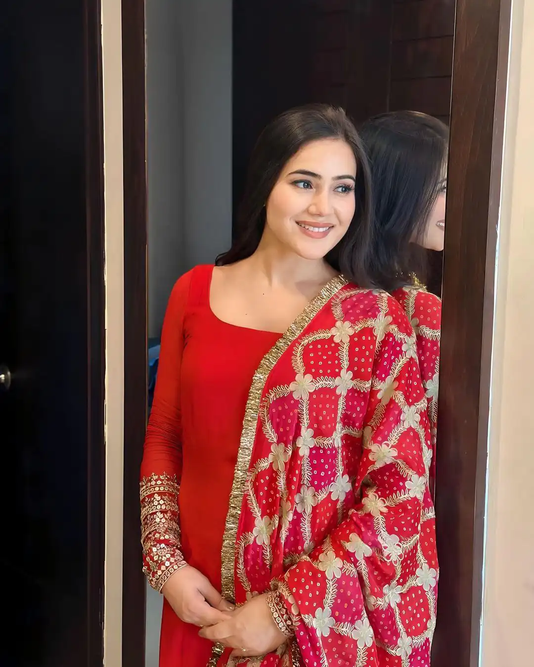 VLM 169 Red color Georgette Embroidery Work Salwar Suit Casual, Wedding, Party, Festive, Events . Expected Delivery 4-6 Working Days @1899/- | Jump Suits, Casual Suits, Creative suits, Designer Suits, Palazzo Suits, Party Wear Suits, Patiala Suits, Salwar suit, Straight Suits