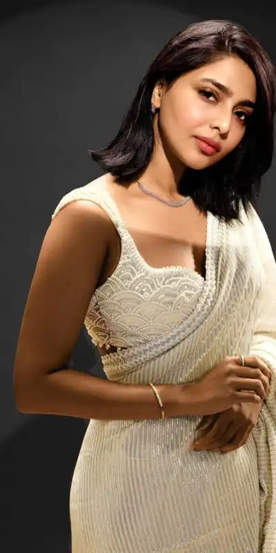 DF 3392 White Color Georgette Sequins Embroidery Work Saree Casual, Party Wear, Wedding, Events Etc Delivery Expected.4-6 Working Days 1799/- | Bollywood Sarees, Creative Sarees, Designer Sarees, Embroidered Sarees, Ethnic Saree, Modern Digital sarees, Party Wear Sarees, Sarees