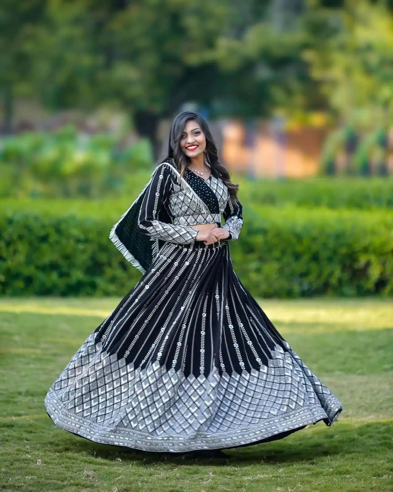 Ram 001 Black Color Georgette Sequence Thread Work With Zari Lehenga Choli Casual, Wedding, Festive, Events Expected Delivery 4-6 Working Days @2949/- | Bollywood Lehenga, Creative Lehenga, Designer Lehenga, Embroidered Lehenga, Lehenga, Party Wear Lehenga