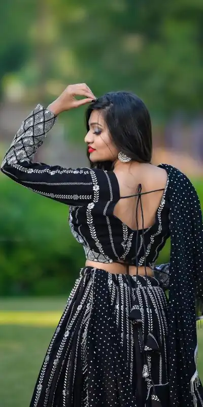 Ram 001 Black Color Georgette Sequence Thread Work With Zari Lehenga Choli Casual, Wedding, Festive, Events Expected Delivery 4-6 Working Days @2949/- | Bollywood Lehenga, Creative Lehenga, Designer Lehenga, Embroidered Lehenga, Lehenga, Party Wear Lehenga