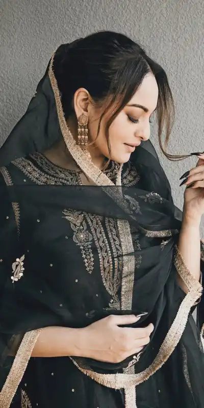 SRK 5160 Black Color Pure Chinnon Silk Embroidery Coding Dori Salwar Suit Wedding, Party, Festive, Events Expected Delivery 4-6 Working Days @ 1899/- | Jump Suits, Casual Suits, Creative suits, Designer Suits, Palazzo Suits, Party Wear Suits, Patiala Suits, Salwar suit, Straight Suits