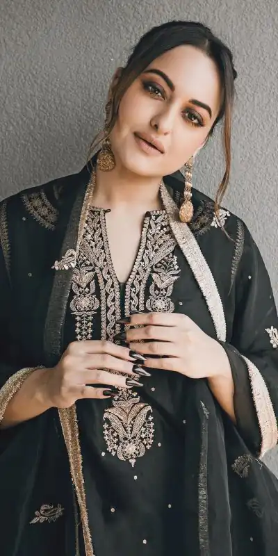 SRK 5160 Black Color Pure Chinnon Silk Embroidery Coding Dori Salwar Suit Wedding, Party, Festive, Events Expected Delivery 4-6 Working Days @ 1899/- | Jump Suits, Casual Suits, Creative suits, Designer Suits, Palazzo Suits, Party Wear Suits, Patiala Suits, Salwar suit, Straight Suits