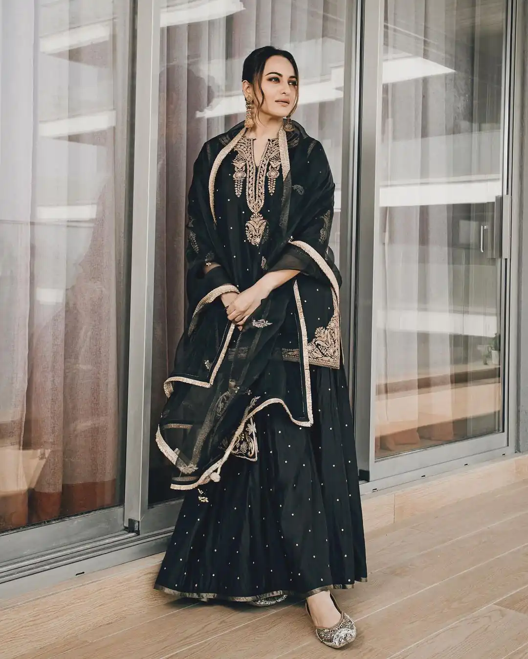 SRK 5160 Black Color Pure Chinnon Silk Embroidery Coding Dori Salwar Suit Wedding, Party, Festive, Events Expected Delivery 4-6 Working Days @ 1899/- | Jump Suits, Casual Suits, Creative suits, Designer Suits, Palazzo Suits, Party Wear Suits, Patiala Suits, Salwar suit, Straight Suits