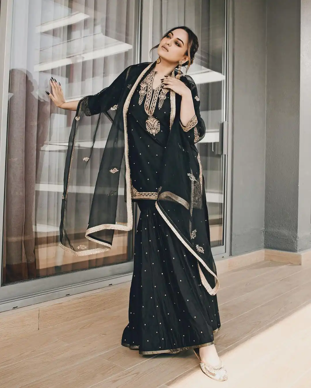 SRK 5160 Black Color Pure Chinnon Silk Embroidery Coding Dori Salwar Suit Wedding, Party, Festive, Events Expected Delivery 4-6 Working Days @ 1899/- | Jump Suits, Casual Suits, Creative suits, Designer Suits, Palazzo Suits, Party Wear Suits, Patiala Suits, Salwar suit, Straight Suits