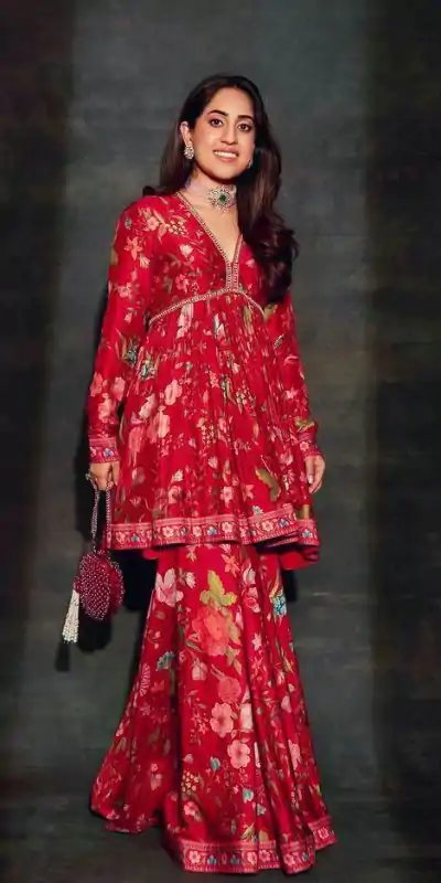 RTC 5456 Red Color American lachko Digital Print Work Salwar Suit Wedding, Party, Festive, Events Etc. Expected Delivery 4-6 Working Days @1749/- | Casual Suits, Creative suits, Designer Suits, Palazzo Suits, Party Wear Suits, Patiala Suits, Salwar suit, Straight Suits