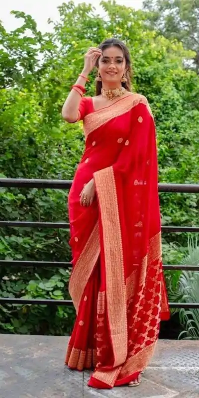 DDF Bela Red Color Soft Lichi Silk Ordinary Design Saree Casual, Party Wear, Events, Festivals Etc. Expected Delivery 4-6 Working Days 1349/- Only | Bollywood Sarees, Creative Sarees, Designer Sarees, Embroidered Sarees, Ethnic Saree, Modern Digital sarees, Party Wear Sarees, Sarees