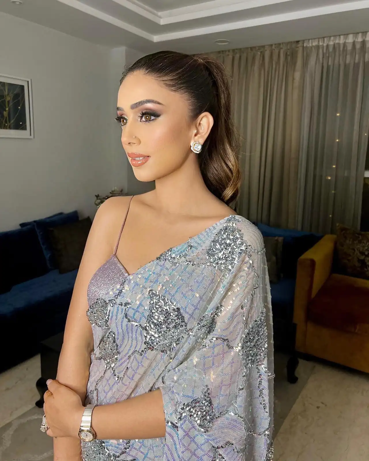 JR 569 Grey Color Georgette Dual Shade Sequence Lace Piping Saree Casual, Wedding, Festive, Events Expected Delivery  4-6 Working Days @1699/- | Bollywood Sarees, Creative Sarees, Designer Sarees, Embroidered Sarees, Ethnic Saree, Modern Digital sarees, Party Wear Sarees, Sarees