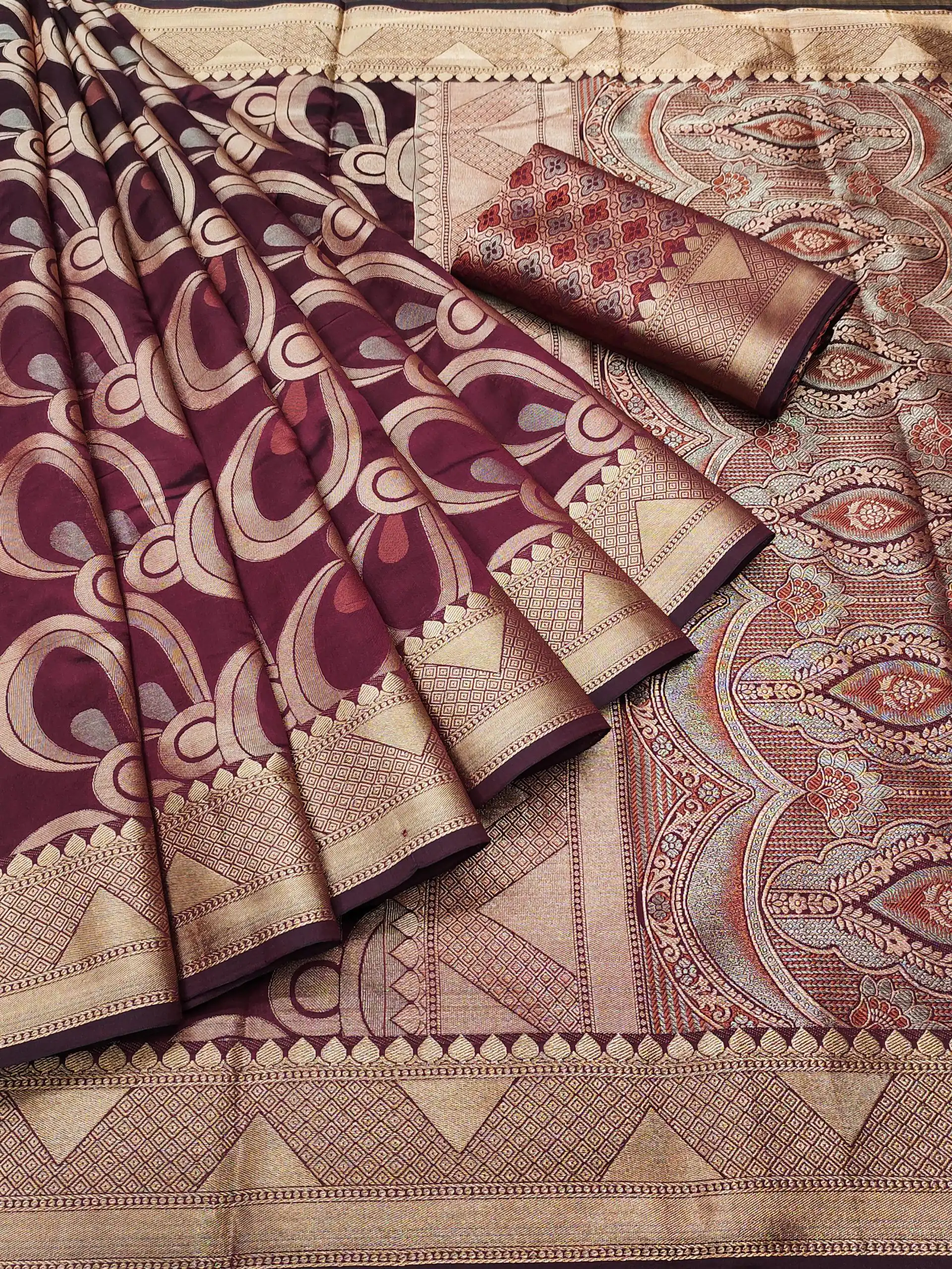 MB 3278 Maroon Color Soft Lichi Silk Beautiful Cooper Zari Saree Casual, Wedding, Party, Festival, Events, Etc. Expected Delivery 4-6 Working Days @1699/- | Bollywood Sarees, Creative Sarees, Designer Sarees, Embroidered Sarees, Ethnic Saree, Modern Digital sarees, Party Wear Sarees, Sarees