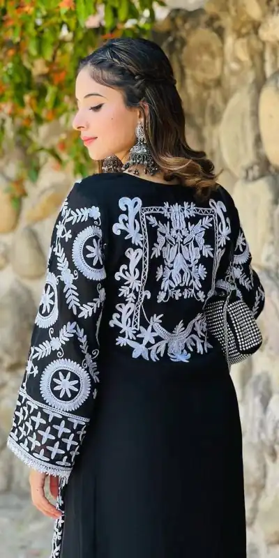 RTC 5624 Black Color Foix Georgette Chine Stitched Salwar Suit Wedding, Party, Festive, Events Etc. Expected Delivery 4-6 Working Days @2149/- | Jump Suits, Casual Suits, Creative suits, Designer Suits, Palazzo Suits, Party Wear Suits, Patiala Suits, Salwar suit, Straight Suits