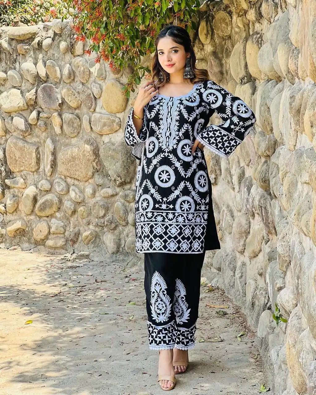 RTC 5624 Black Color Foix Georgette Chine Stitched Salwar Suit Wedding, Party, Festive, Events Etc. Expected Delivery 4-6 Working Days @2149/- | Jump Suits, Casual Suits, Creative suits, Designer Suits, Palazzo Suits, Party Wear Suits, Patiala Suits, Salwar suit, Straight Suits